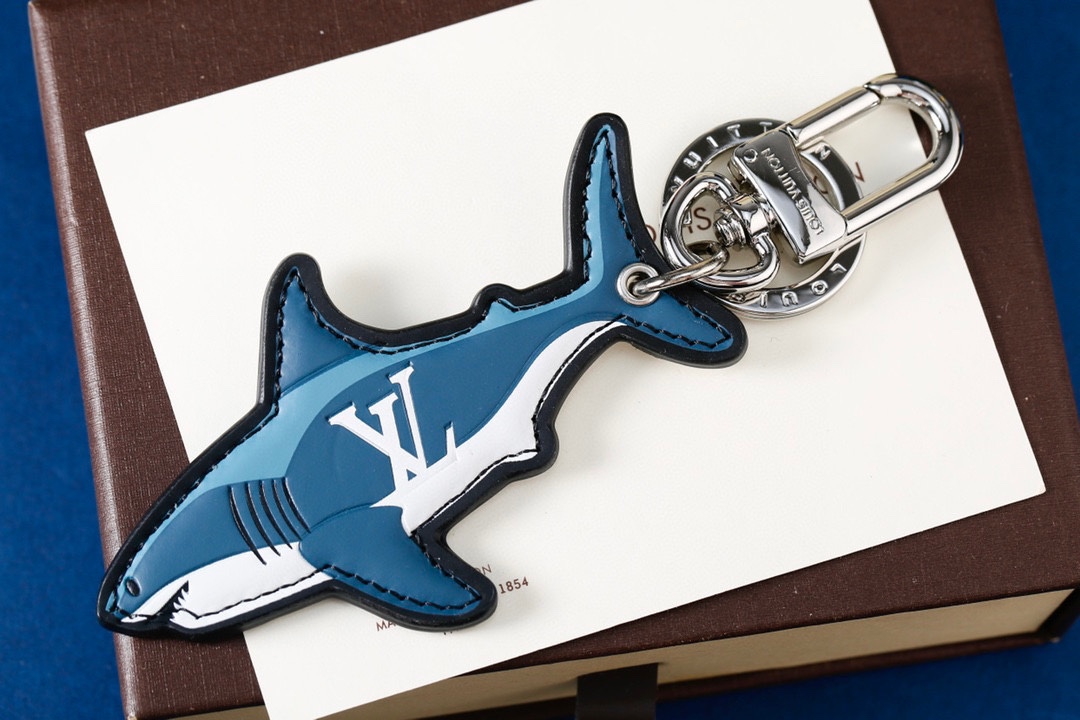 LV keyring lyh195